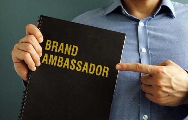 Comment transformer ses clients en ambassadeurs externes ?
