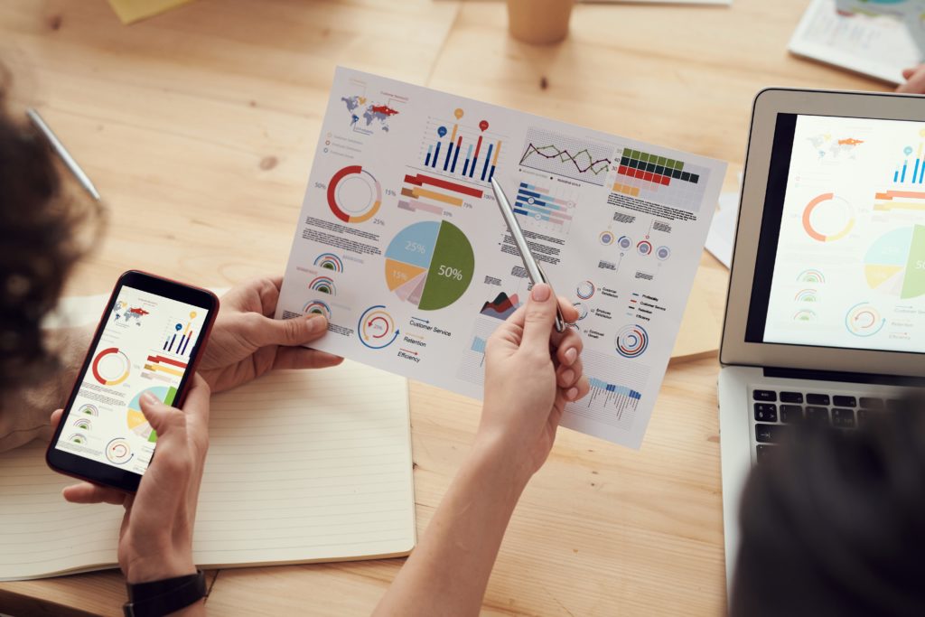 Comment une veille concurrentielle contribue-t-elle à renforcer le positionnement d’une marque industrielle ?